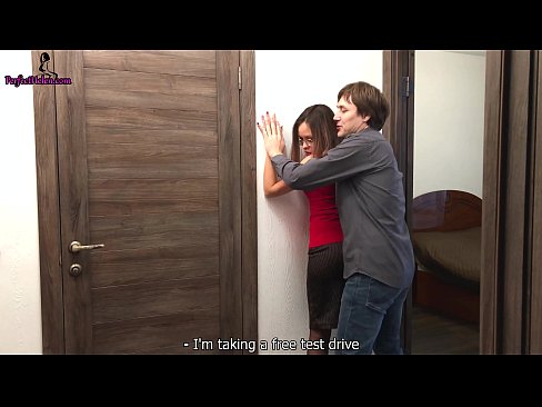 ❤️ Sexy Realtor Sensuly Jerks rẹ obo ati fokii Lakoko ti o n ta iyẹwu Rẹ - Krempai ❤ Ohun onihoho ti ile